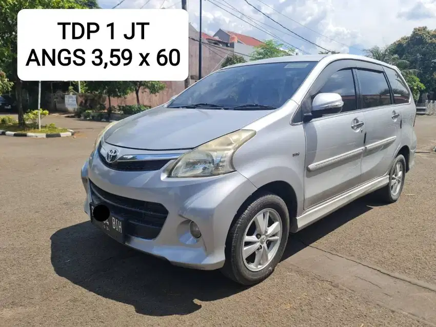 TDP Hanya 1 Juta Toyota Avanza 1.5 Veloz AT 2014 Silver