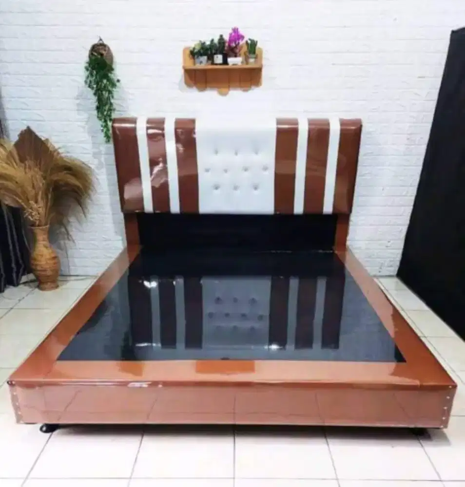 DIPAN SANDARAN MINIMALIS UK 160 x 200 cm