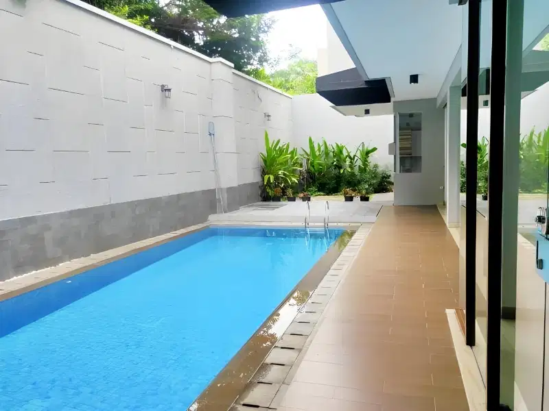 Sewa Rumah Townhouse 5 Kamar di Pejaten Unfurnished