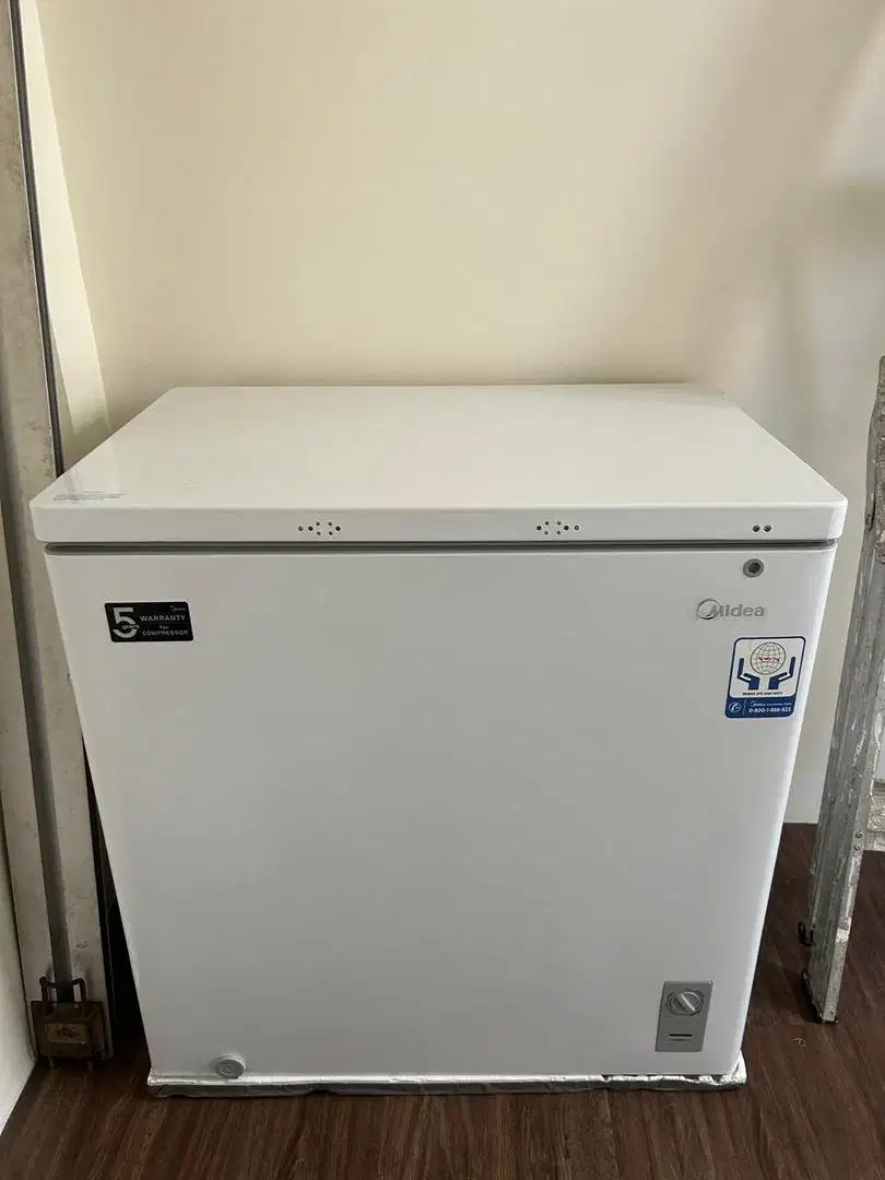 MIDEA FREEZER BOX CHEST FREEZER HS259CNK