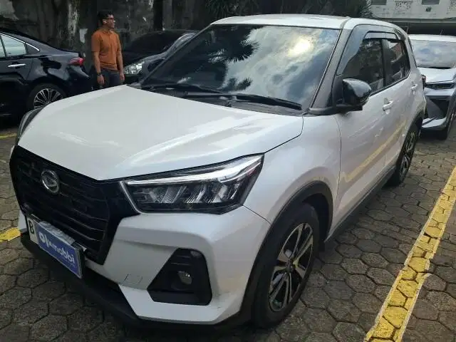 Daihatsu Rocky 1.0 R Bensin-AT 2023 Putih ZKZ