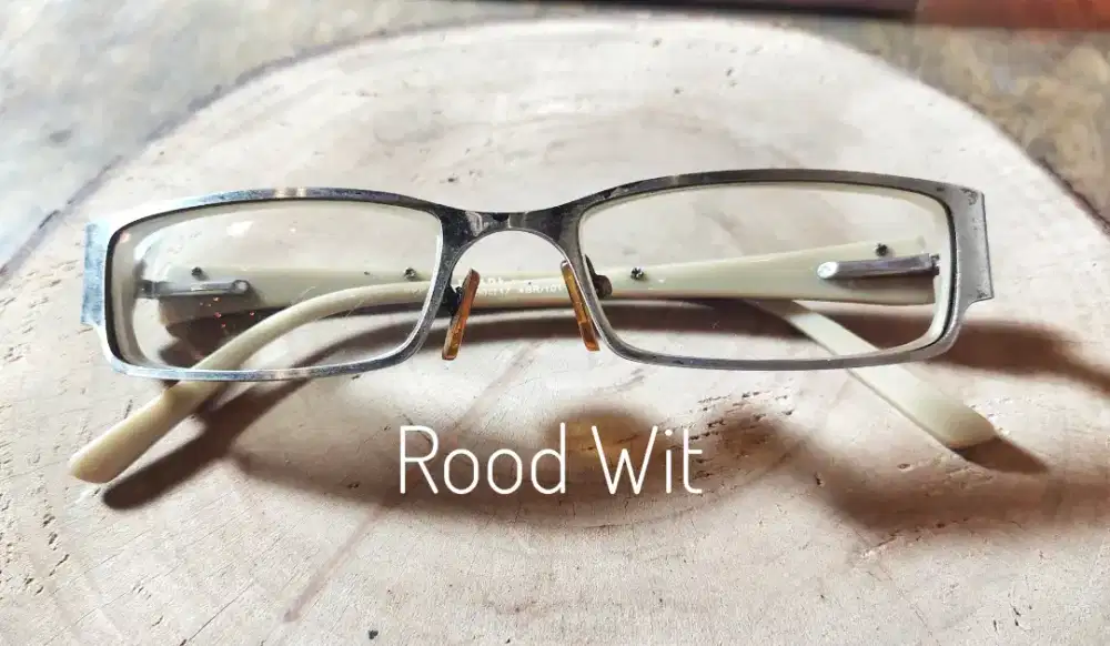 Jual Frame kacamata luxury Prada Italy
 aksesoris unisex Second