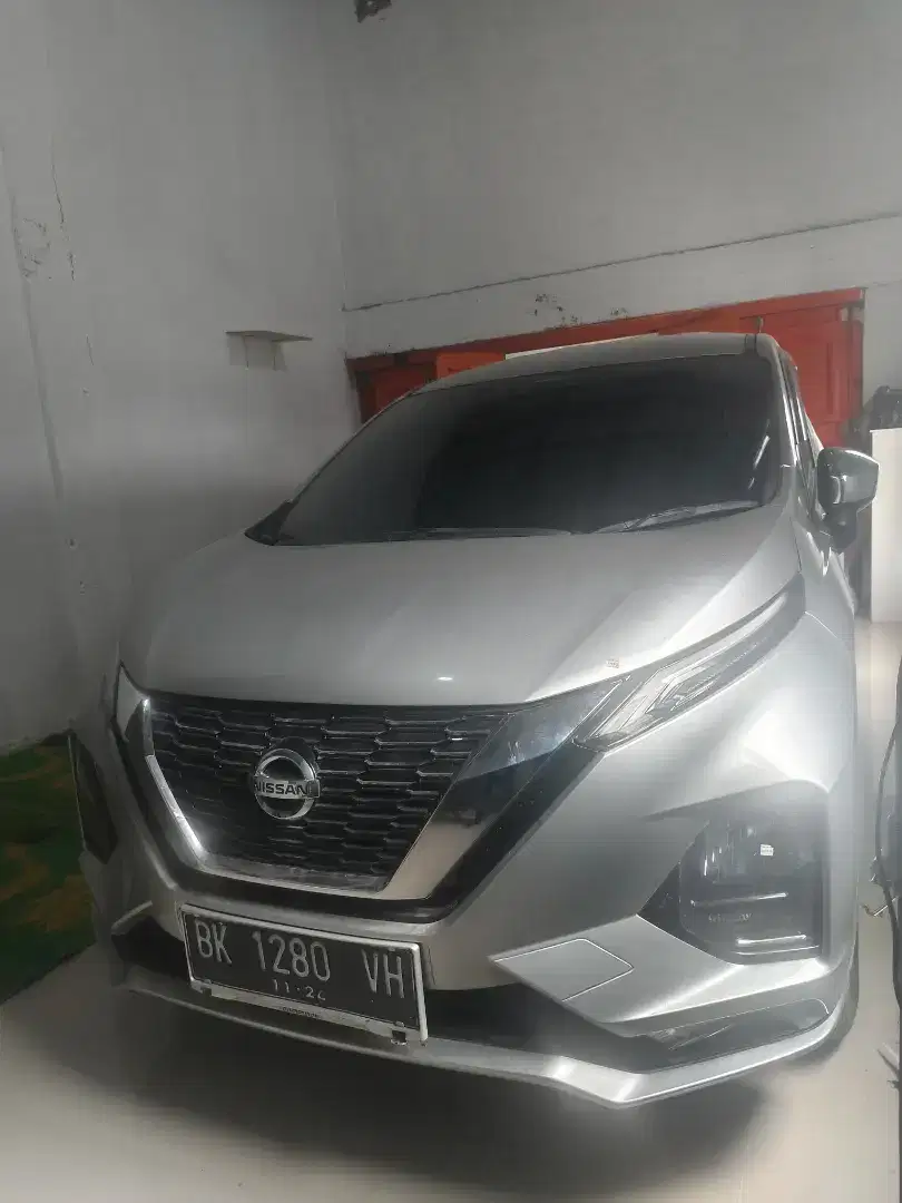 NISSAN Livina VL 1.5 AT Automatic Silver 2019