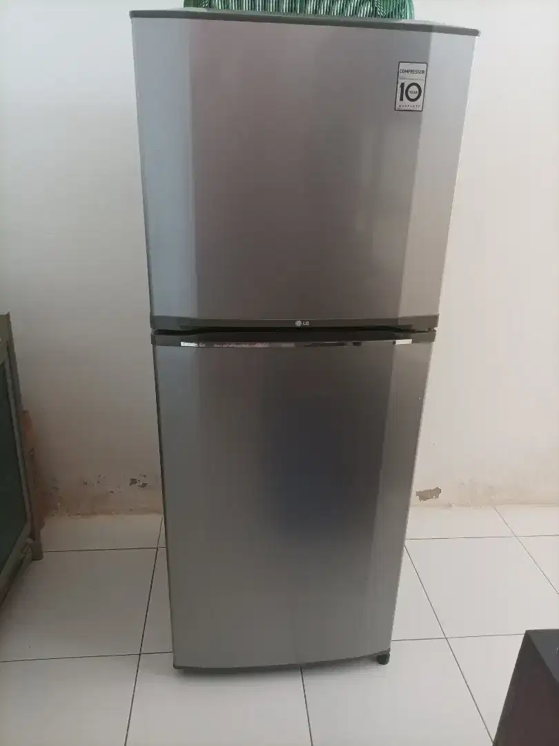 Kulkas LG 2 Pintu