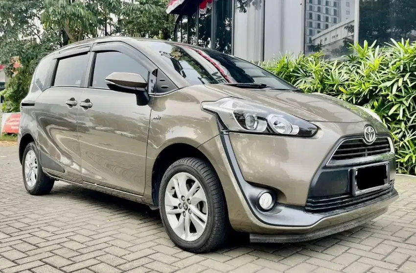 TOYOTA SIENTA 1.5 G MT MANUAL 2018