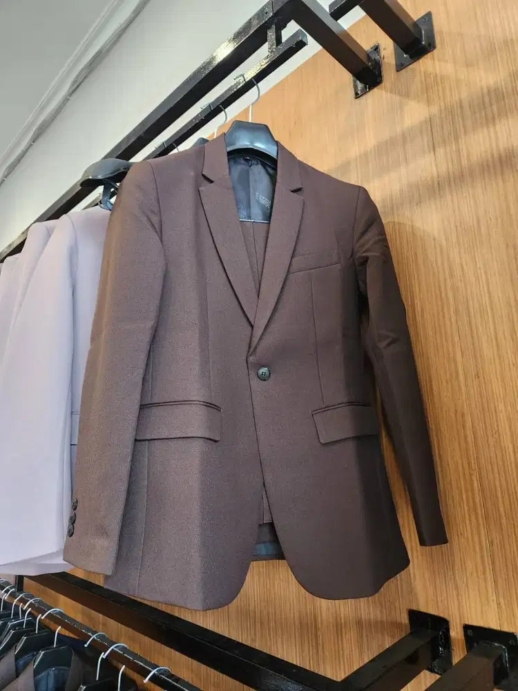 DICARI LOWONGAN KERJA KARYAWAN ADMIN PENJAGA TOKO BAJU DI SUNTER