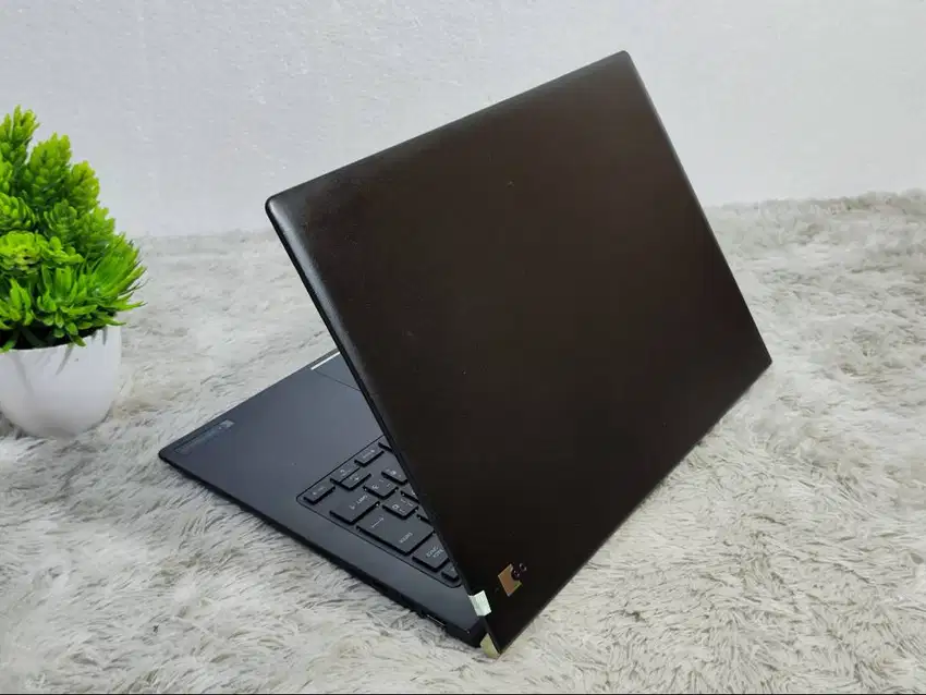 Laptop Toshiba Dynabook U63 Intel Core i5 gen 7 RAM 8GB SSD 128gb