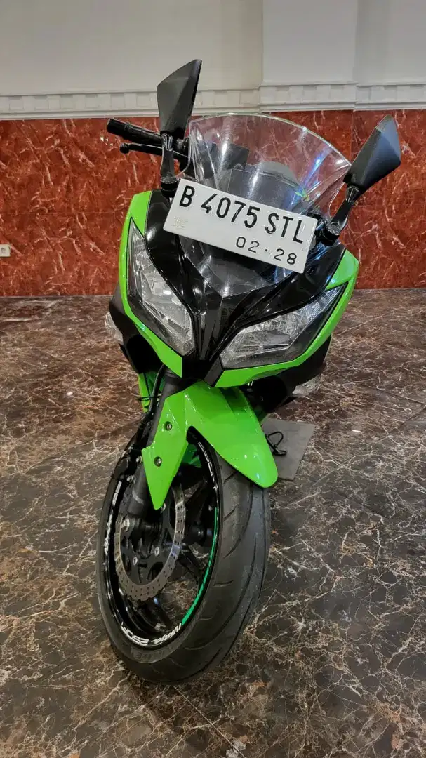 DP 5 JT NINJA 250 FI  2017 KTP DAERAH BISA KREDIT GRATIS SERVICE