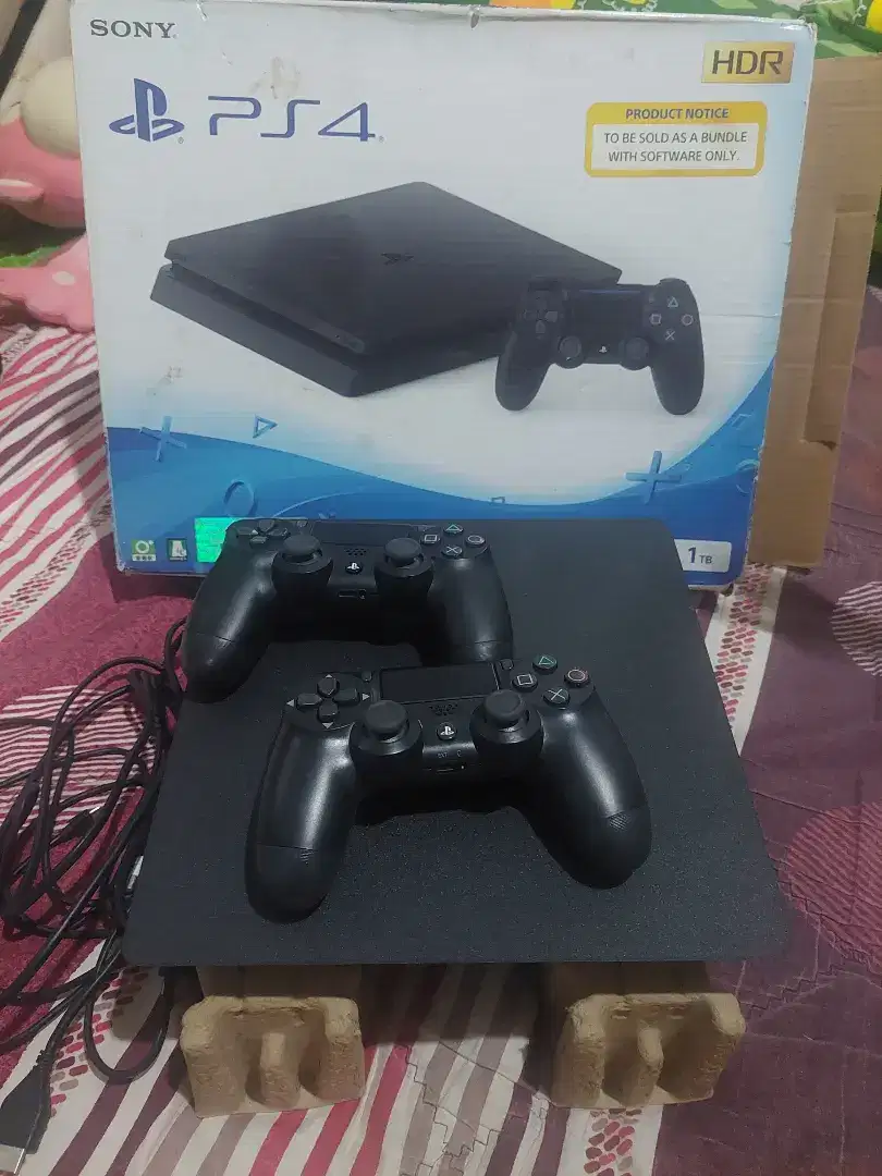 Dijual ps 4 second