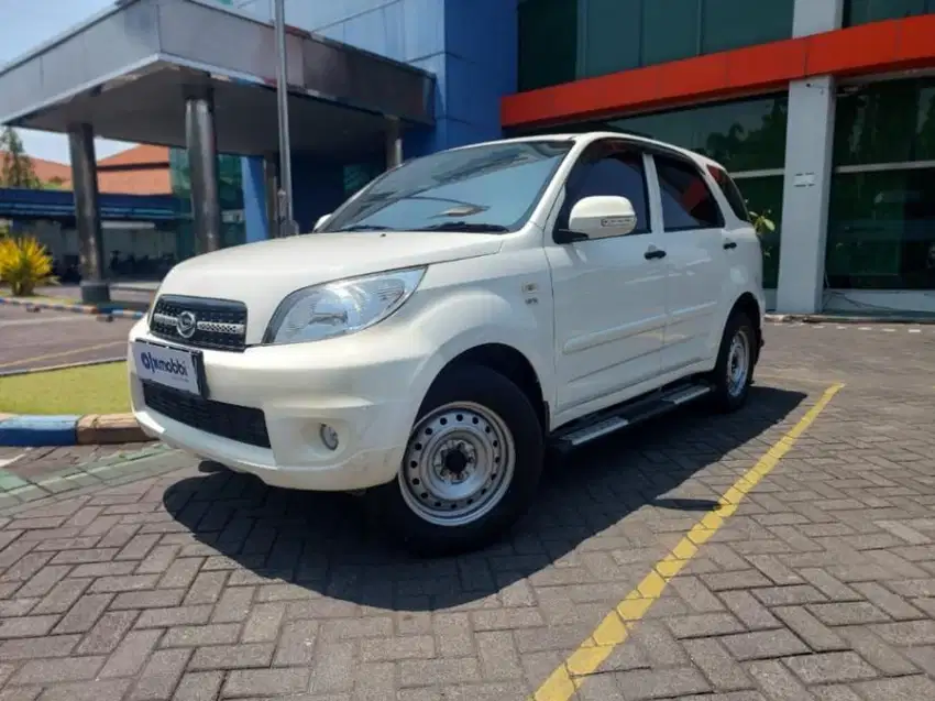 DP RENDAH Daihatsu Terios 1.5 TS Bensin-MT 2014 PUTIH LM