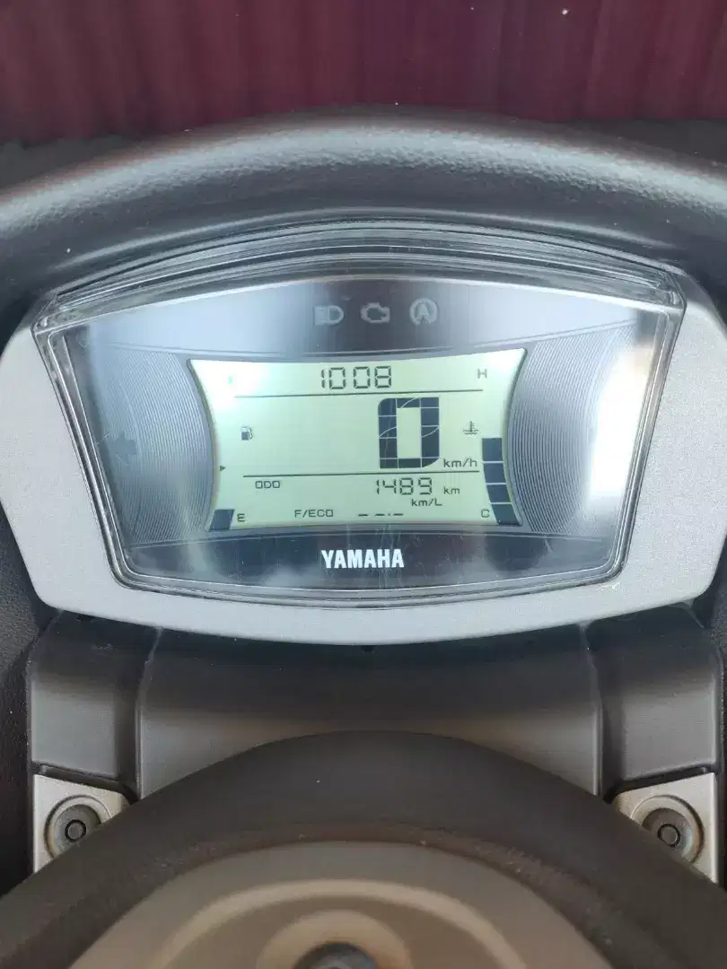 Yamaha Nmax 2024.