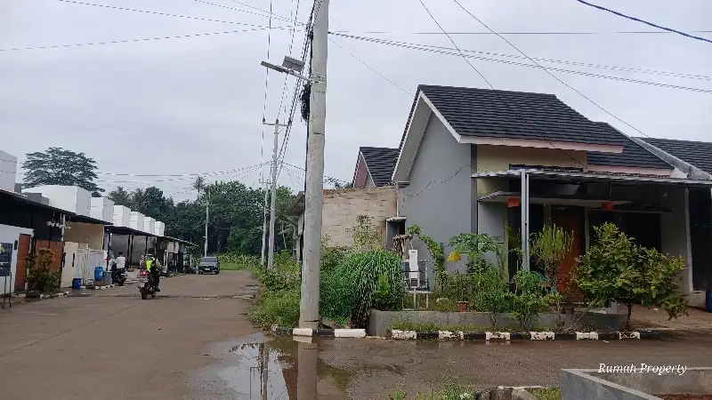 Rumah Hook jalan utama di jual over kredit pesona kahuripan 8