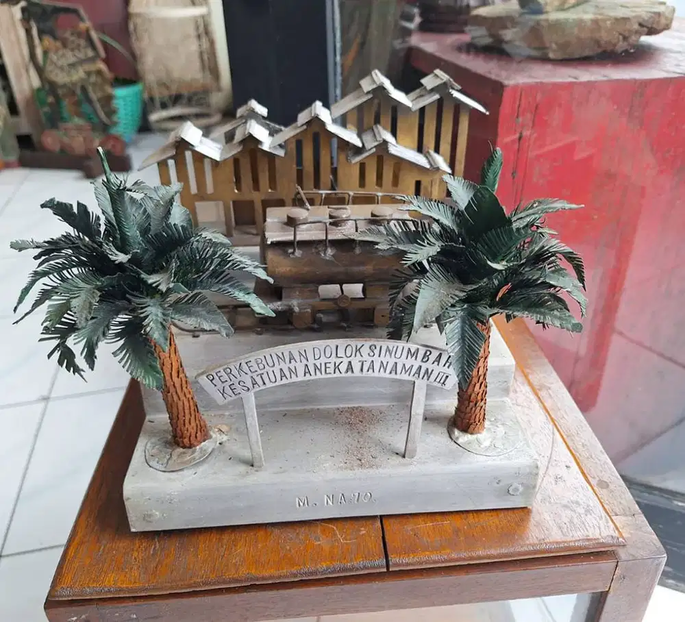 Vintage Miniatur perkebunan Sumatra