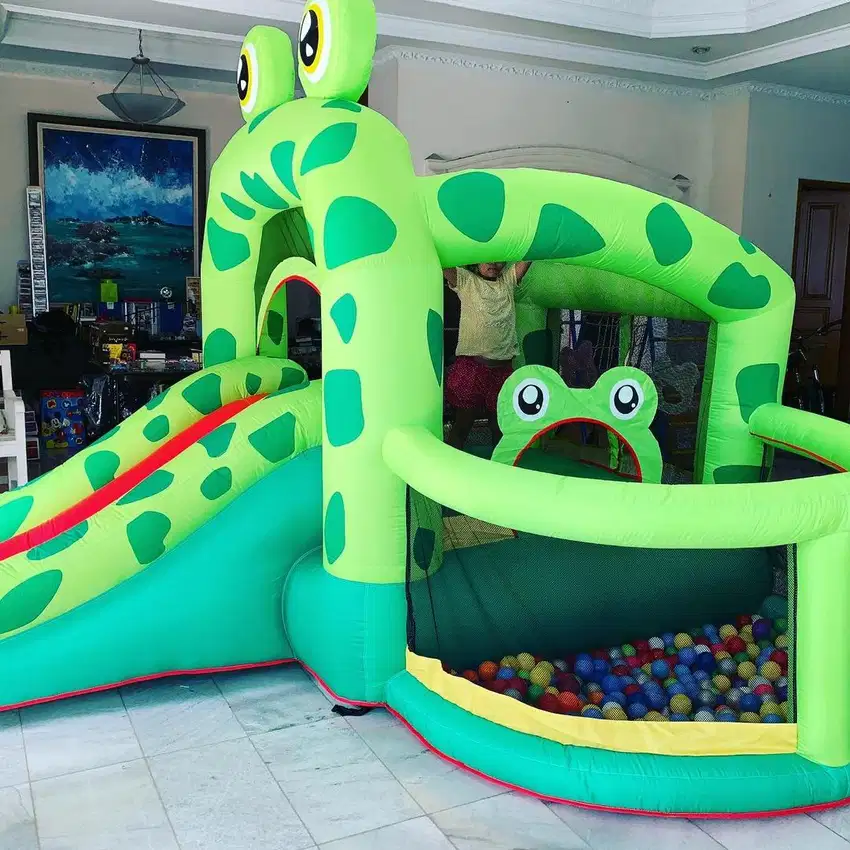 Bouncing frog inflatable ukuran besar 4-5meter