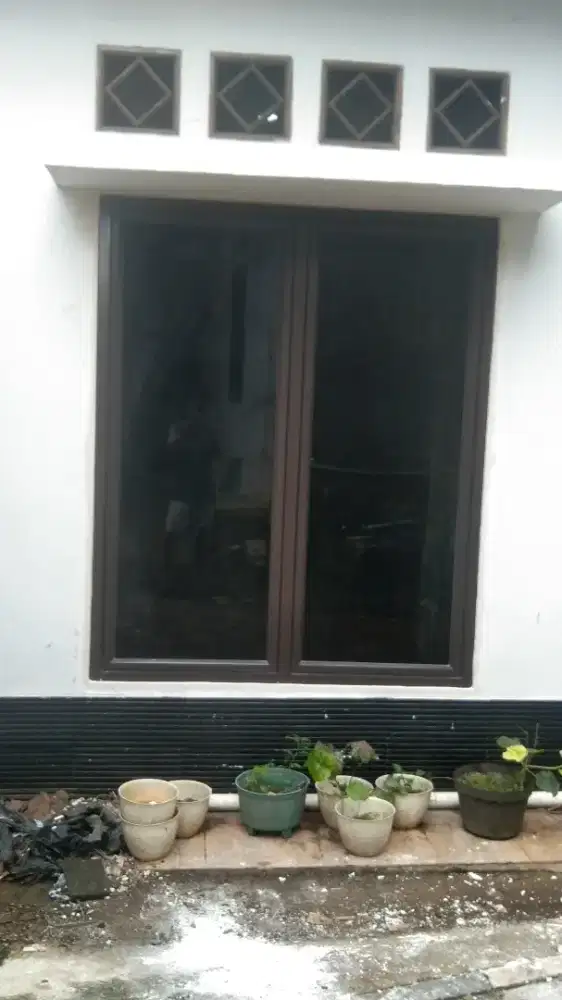 Jendela aluminium