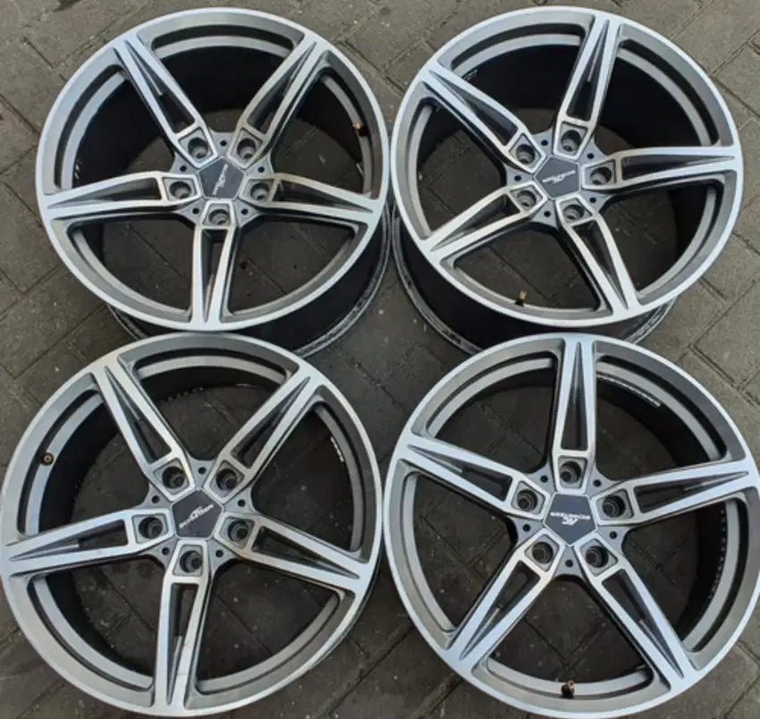 VELG SCHNITZER R18