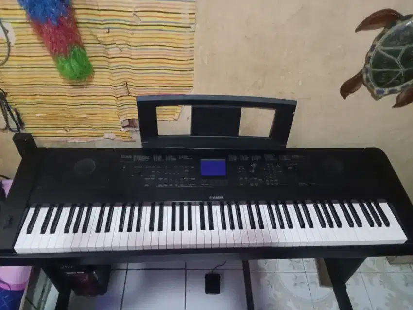 Keyboard organ piano Yamaha dgx660