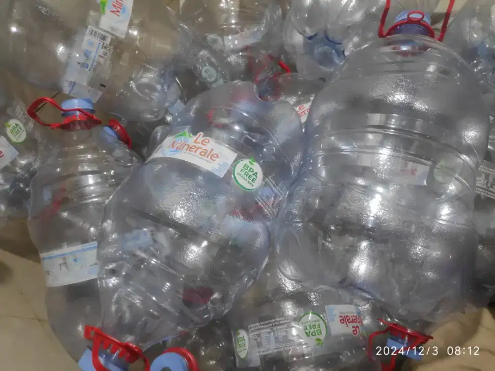 Galon Bekas / Galon Kosong / Galon Le Mineral ukuran 15 liter