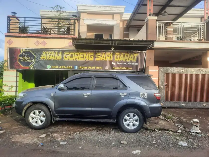 Dijual fortuner diesel manual 2010