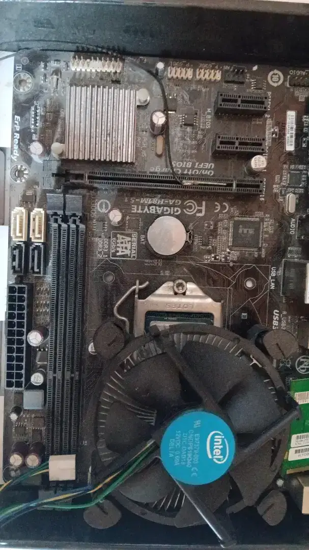 Motherboard prosesor