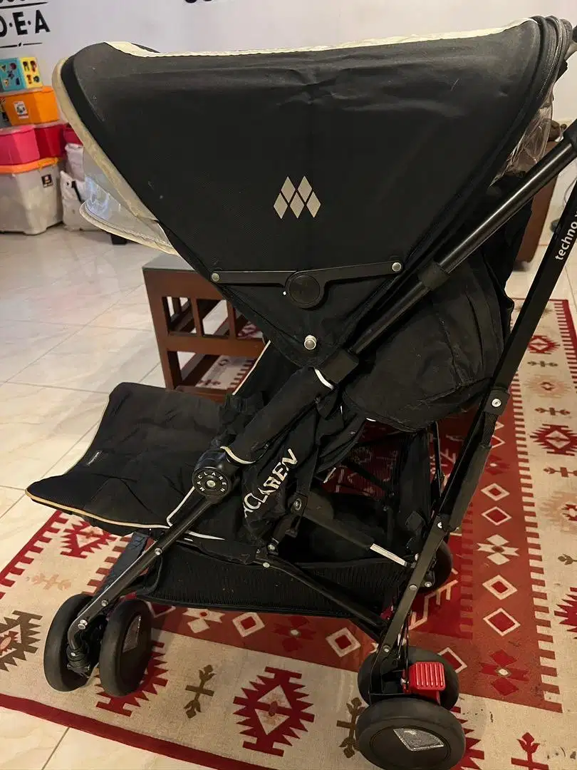 Stroller bayi merk meclaren