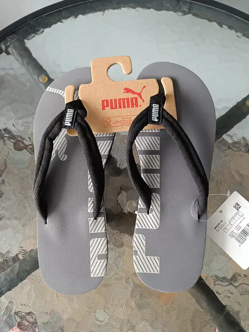 Sandal Puma Ukuran 39 Baru