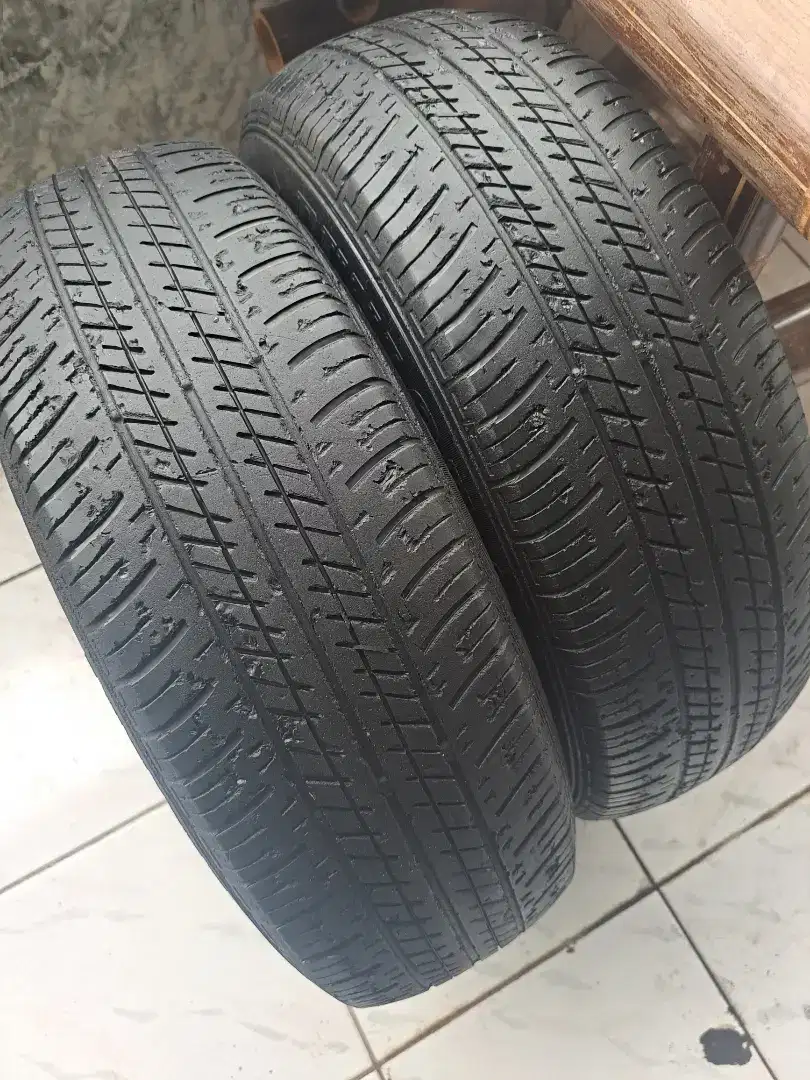 Ban mobil avanza xenia 185 70 14 dunlop 2pcs