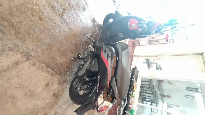 Motor Honda Scoopy 2019 Warna Merah Hitam