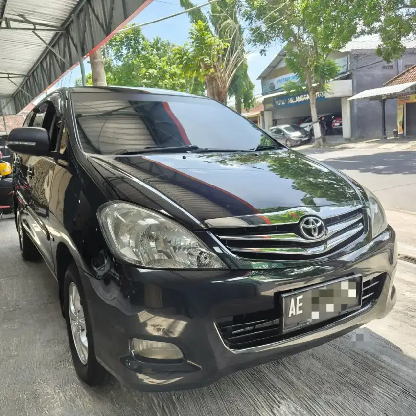 Grand Innova G Bensin Euro Matic 2010.Asli Jatim.avanza.ertiga