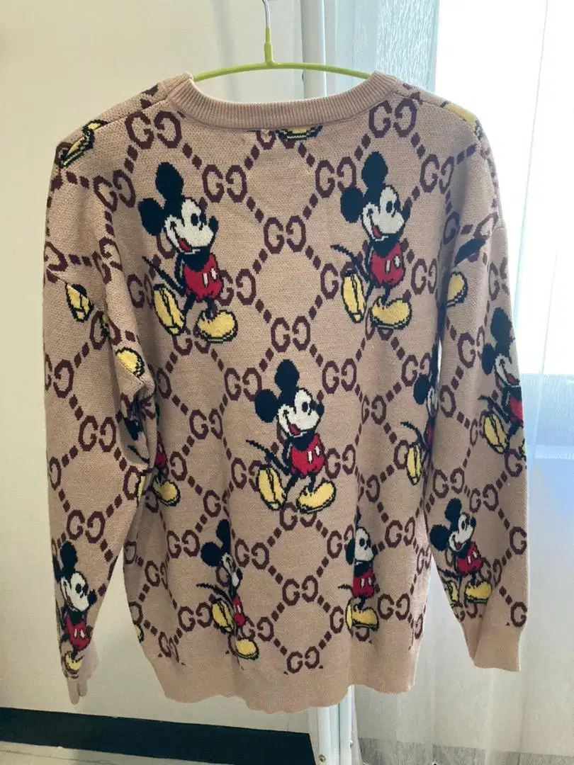 Sweater mickey gucci rajut