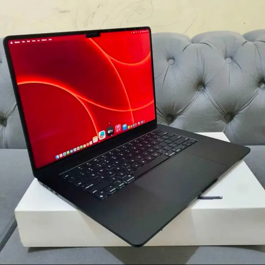 TERIMA BELI MACBOOK PRO/AIR BARU BEKAS DIJEMPUT SEJABODETABEK