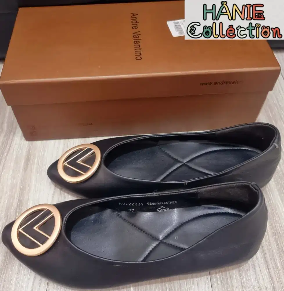 Andre Valentino-Flat Shoes-Size 37-Black