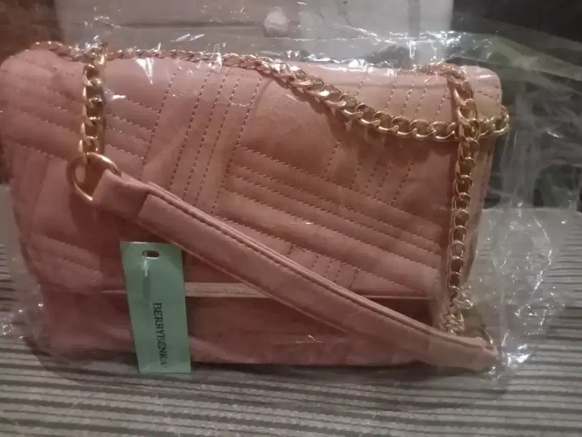 Tas merk Berrybenka
