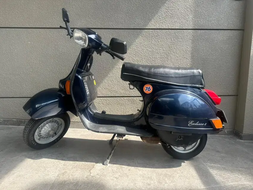 Vespa Exclusive 2 Tahun 2000 Warna Biru