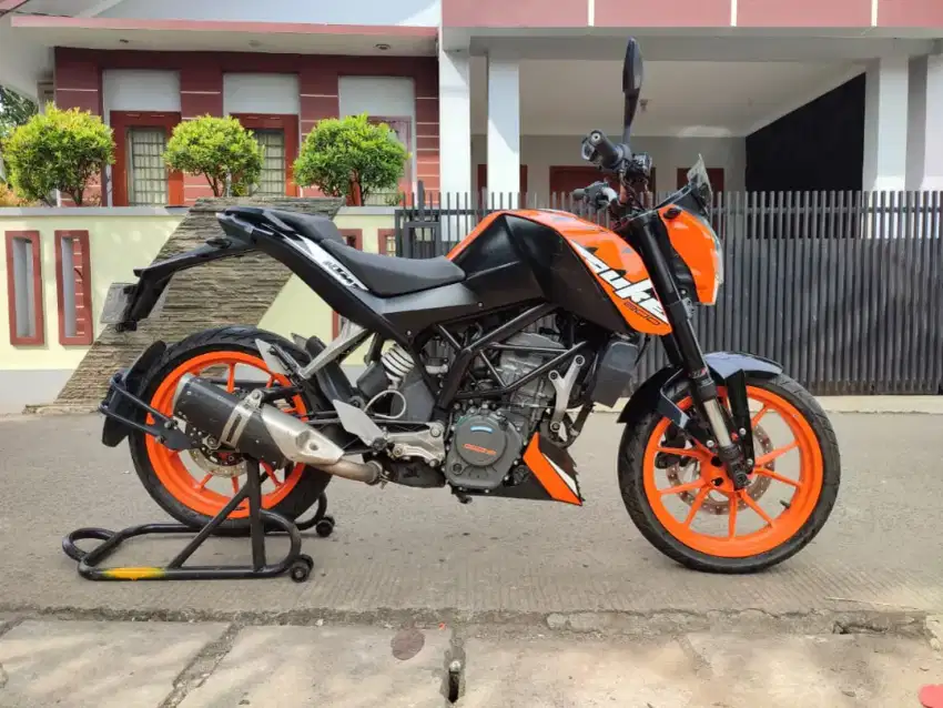 JUAL KTM DUKE 200 TAHUN 2018