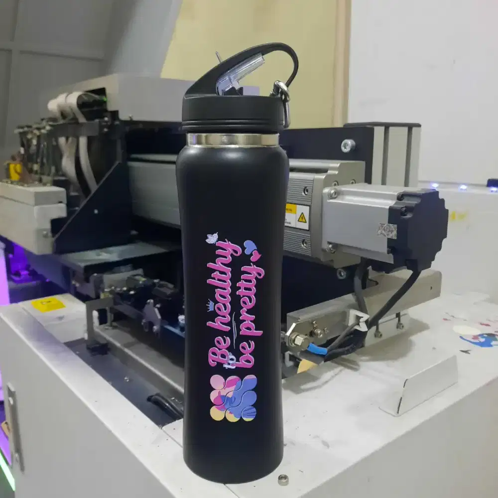 Host live dan Konten kreator, media sosial specialist