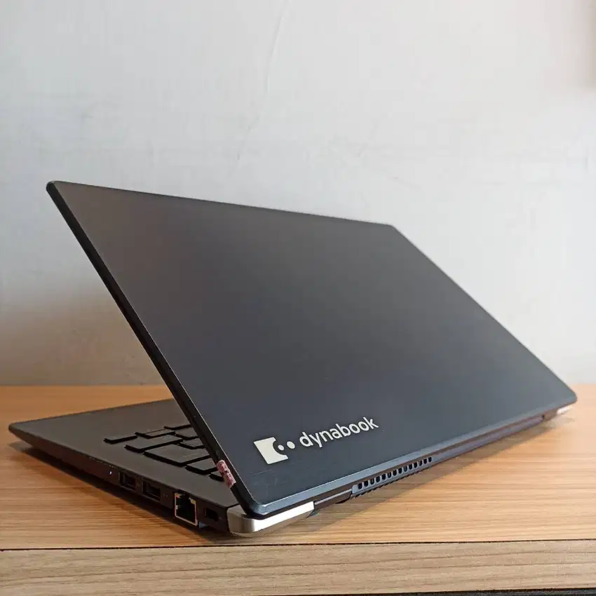 Laptop Second Like new Harga Terjangkau, Berkualitas dan Bergaransi