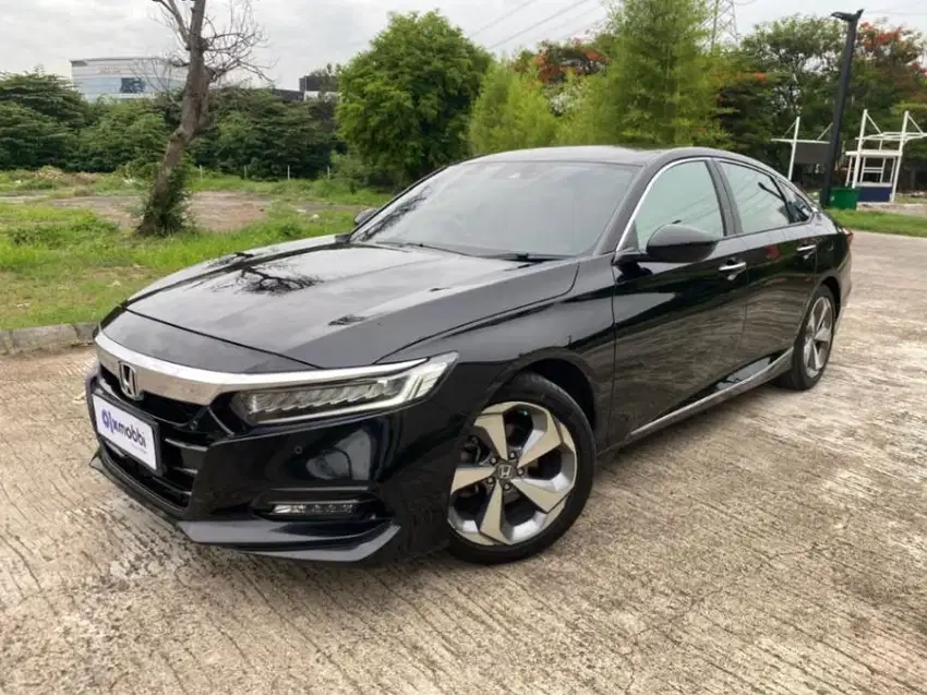 Pajak Panjang Honda Accord 1.5 Bensin-AT 2020 Hitam LLT