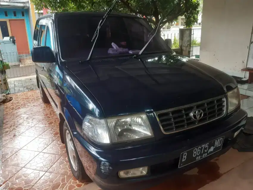 Kijang Lgx 1.8 MT-2000 jual cepat