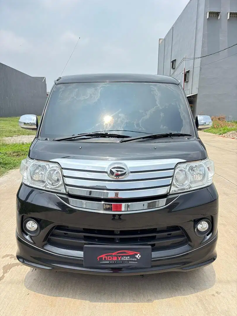 Daihatsu Luxio 1.5 X 2022 Manual (Hitam)