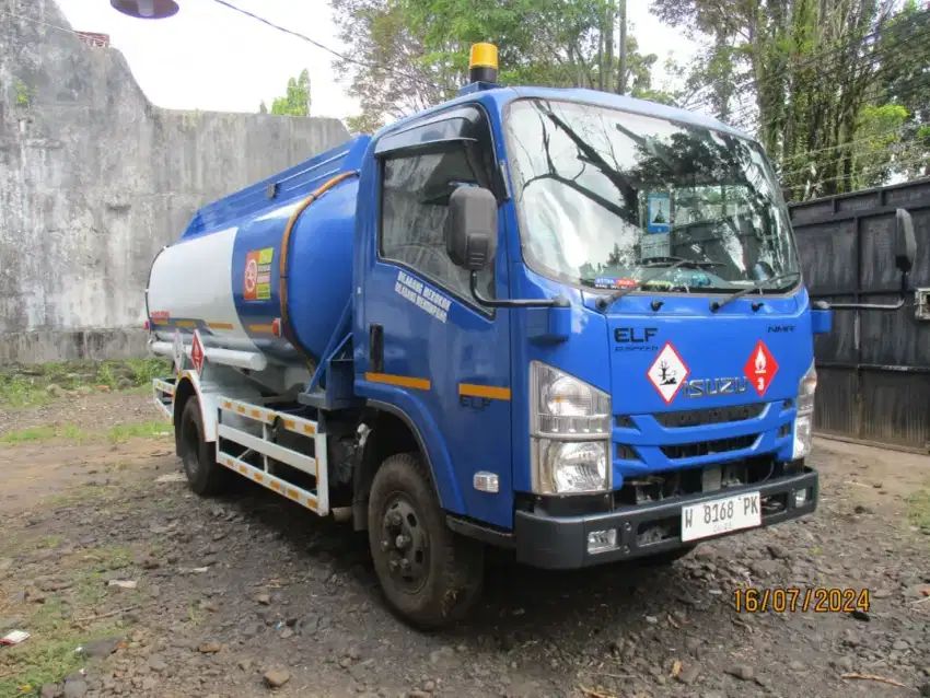 Isuzu NMR81HD Tangki 8KL 2022