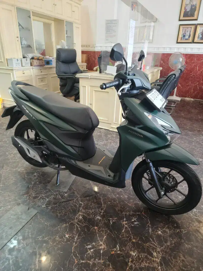 NEWBEAT KEYLES DELUXE KM 900, DP MURAH ,MULUS KY BARU,KTP DAERAH BISA