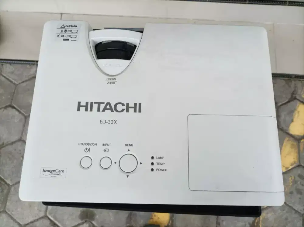 HITACHI ED-32X LCD PROYEKTOR SECOND SEGEL