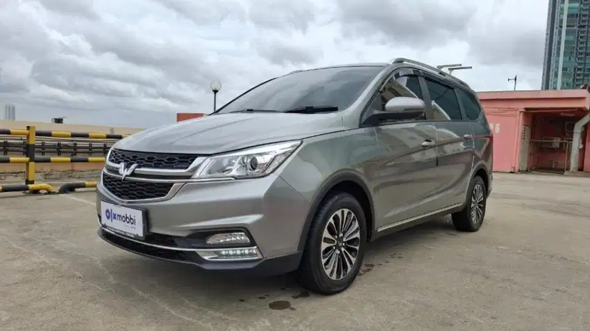 TDP 15Jt Wuling Cortez 1.5 CT L Luxury Plus Bensin-AT 2022 Abu /