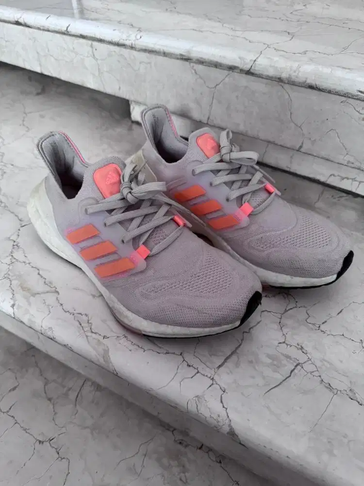 Adidas Ultraboost preloved