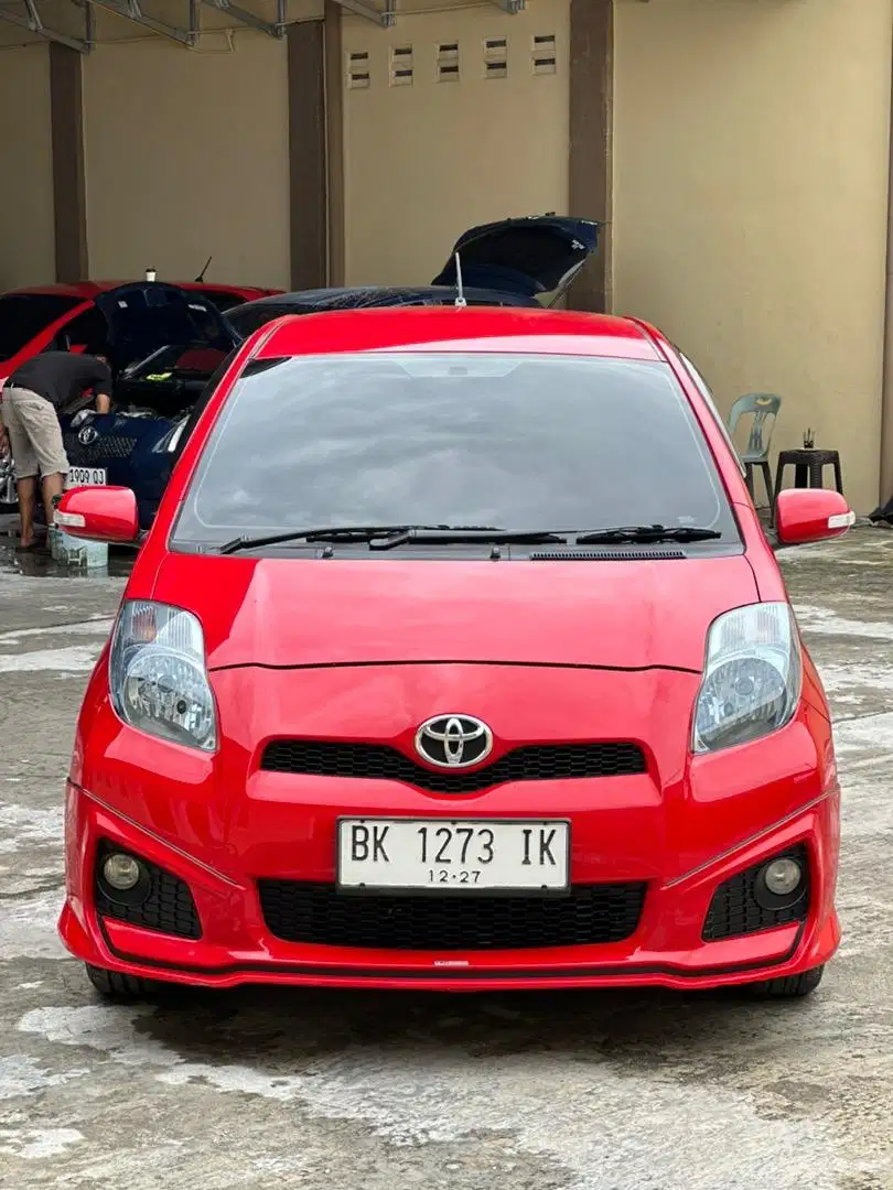 Toyota yaris Trd manual 2013