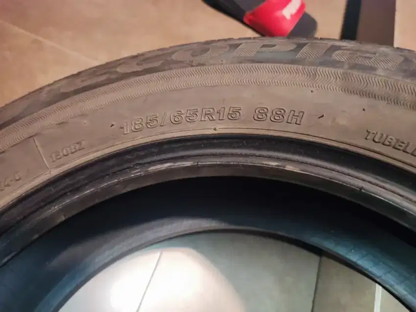 Ban Bridgestone 185-65/R15