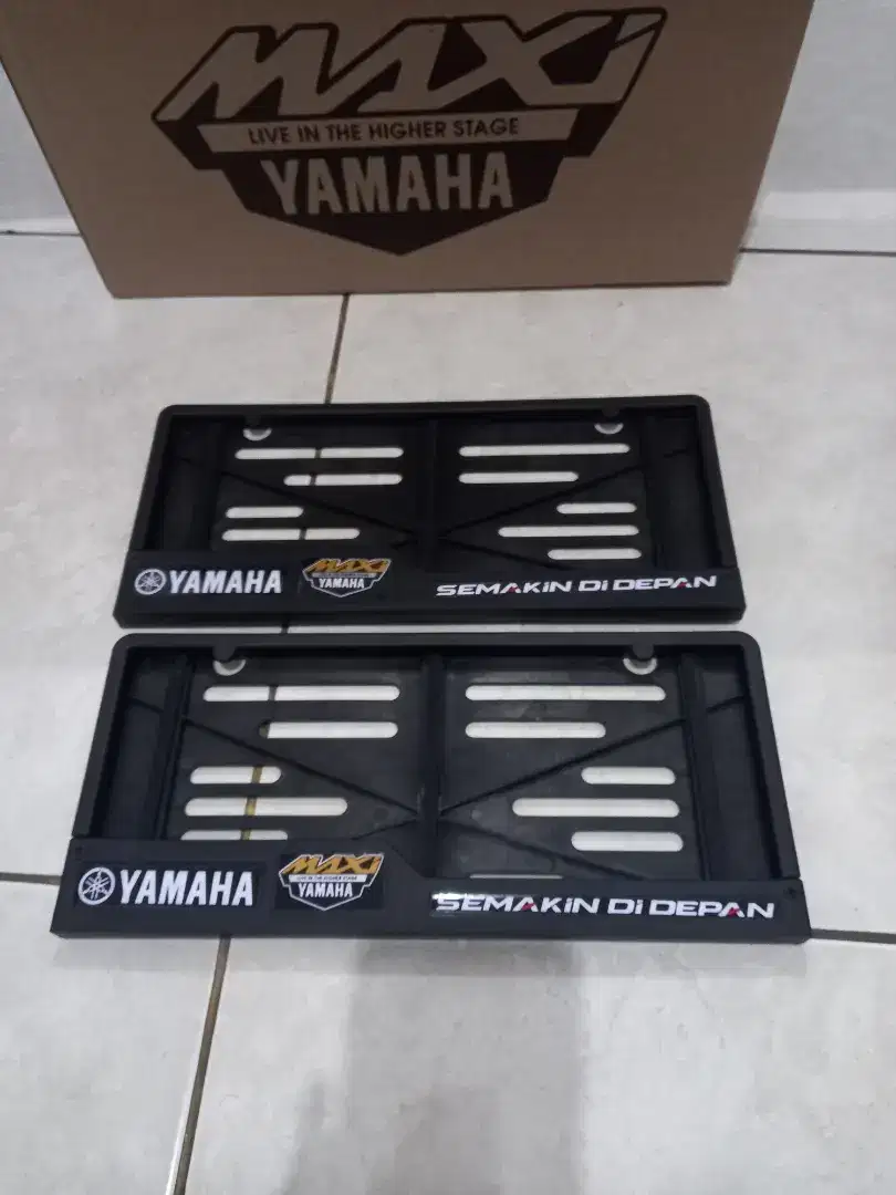 tatakan plat nomor yamaha