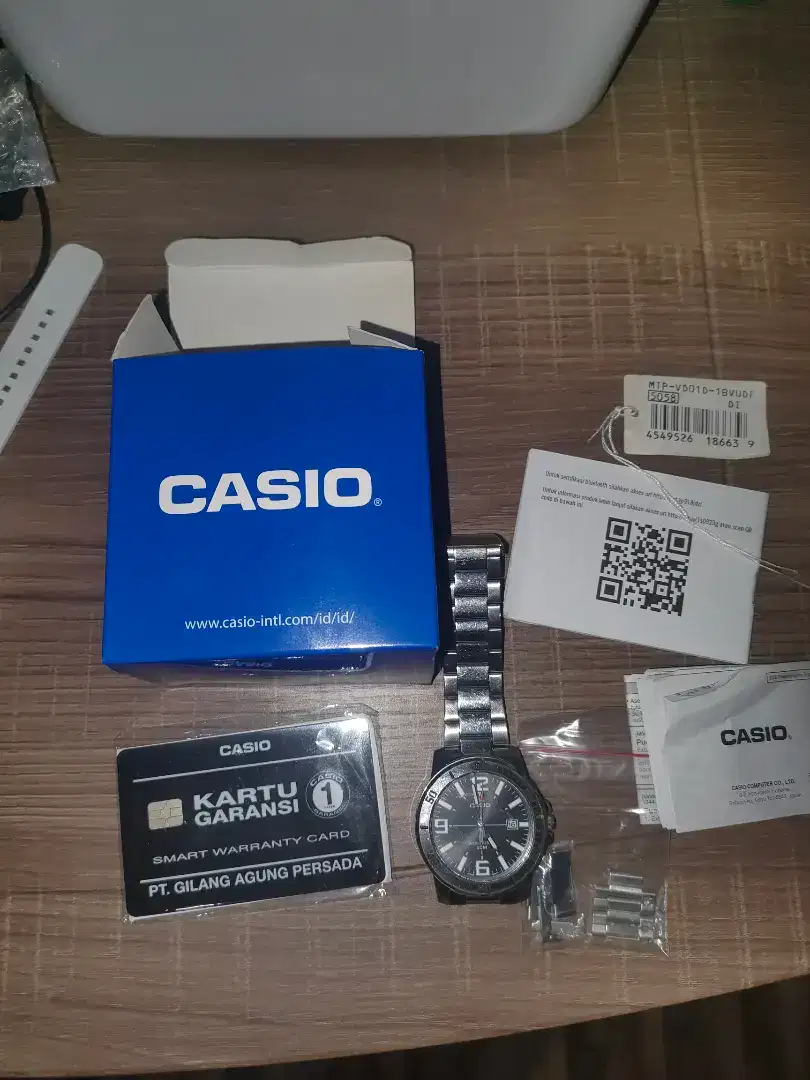 CASIO MTP VD01D 1BVUDF - Jam Tangan Pria - Stainless