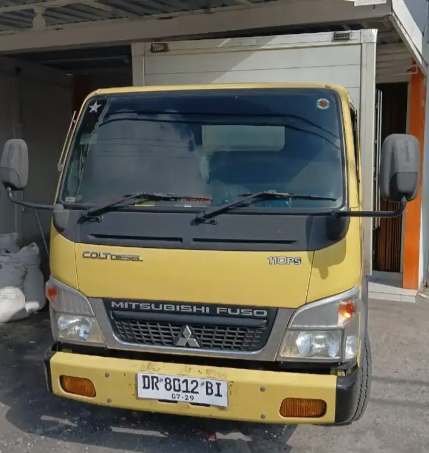 Mitsubishi Truk Engkel 2018